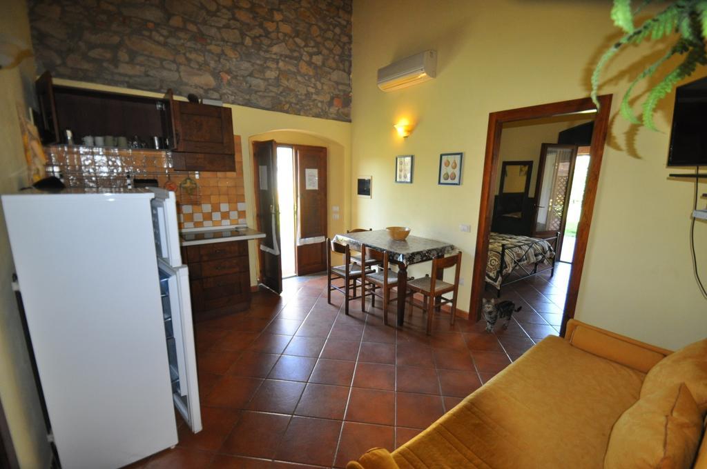 Agriturismo Il Cerrosughero Villa Scarlino Oda fotoğraf