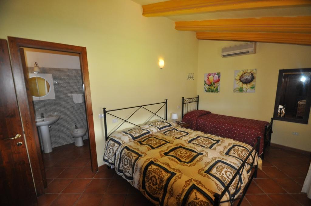 Agriturismo Il Cerrosughero Villa Scarlino Oda fotoğraf